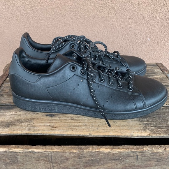 Adidas Stan Smith x Pharrell Williams Colab Sneaker - Picture 2 of 9